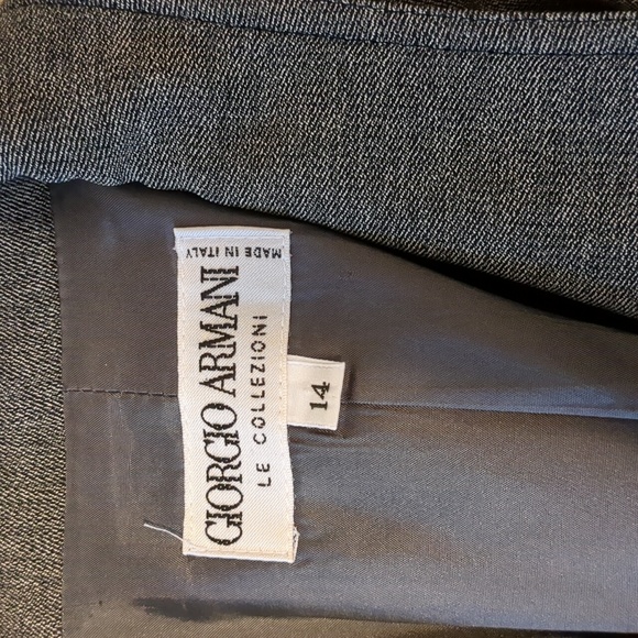 Giorgio Armani 1990s skirt set. Size 14 runs small? - Picture 3 of 4